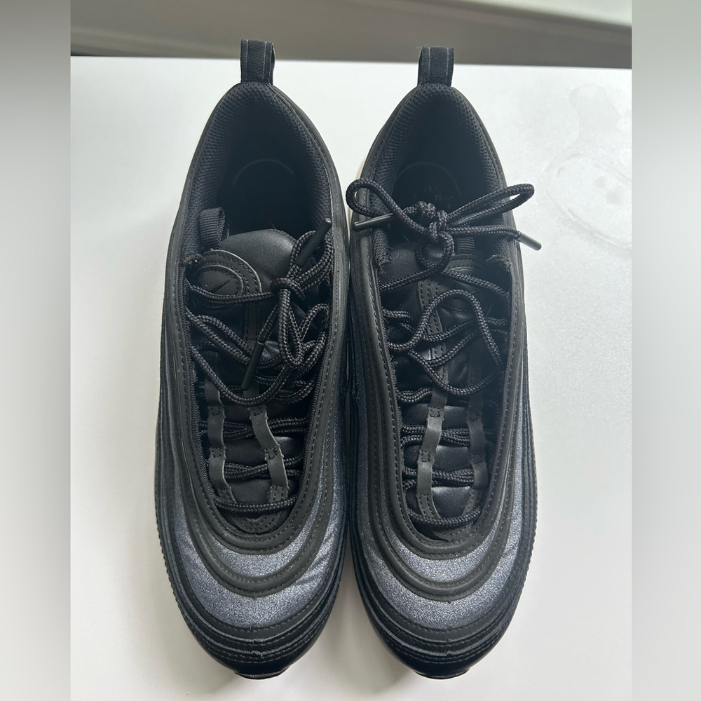 Nike Women's Black Sneakers with Reflective Accent